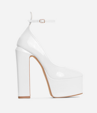 Load image into Gallery viewer, Violet Heels- White
